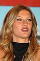 gisele_bundchen_sandals