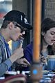 hayden_christensen_rachel_bilson_feeding_each_other