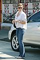 jessica_biel_taking_pictures_with_camera