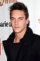 jonathan_rhys_meyers_tip_toe
