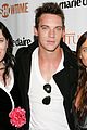 jonathan_rhys_meyers_tip_toe