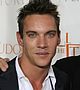 jonathan_rhys_meyers_tudors_premiere