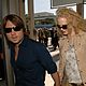 nicole_kidman_keith_urban_holding_hands