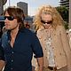 nicole_kidman_keith_urban_holding_hands