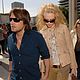 nicole_kidman_keith_urban_holding_hands
