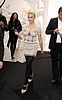scarlett_johansson_paris_fashion_week