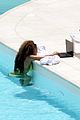 beyonce-swimming-pool