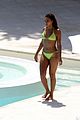 beyonce-swimming-pool