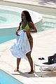 beyonce-swimming-pool