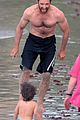 hugh-jackman-plays-with-kids