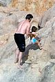 hugh-jackman-plays-with-kids