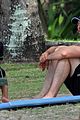 hugh-jackman-plays-with-kids