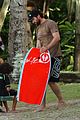 hugh-jackman-plays-with-kids