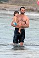 hugh-jackman-plays-with-kids