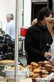 madonna-shops-for-cakes