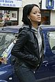 rihanna-curly