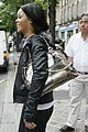 rihanna-curly