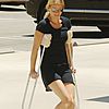 gwyneth-crutches