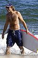 bon-jovi-shirtless