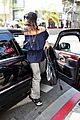 rihanna-crutches
