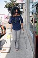 rihanna-crutches