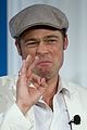 pitt-picking-nose