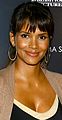 halle-pregnant
