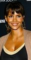 halle-pregnant