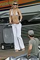 kournikova-bikini