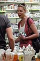 katherine-heigl-grass