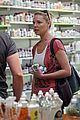 katherine-heigl-grass