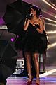 rihanna-performance