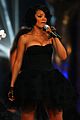 rihanna-performance