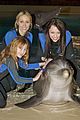 miley-dolphin