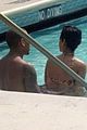pool-rihanna