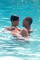 pool-rihanna