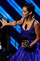 rihanna-crash