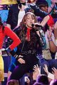cyrus-performs-choice