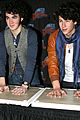 jonas-handprint