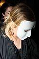 mary-kate-masked