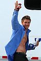 murray-shirtless