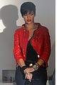 rihanna-bow