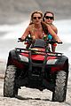 britney-bikini