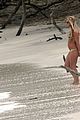 britney-bikini