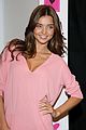 miranda-kerr-kiss