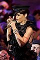 rihanna-bow