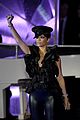 rihanna-bow