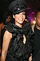 rihanna-bow