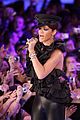 rihanna-bow