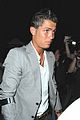 ronaldo-crutches